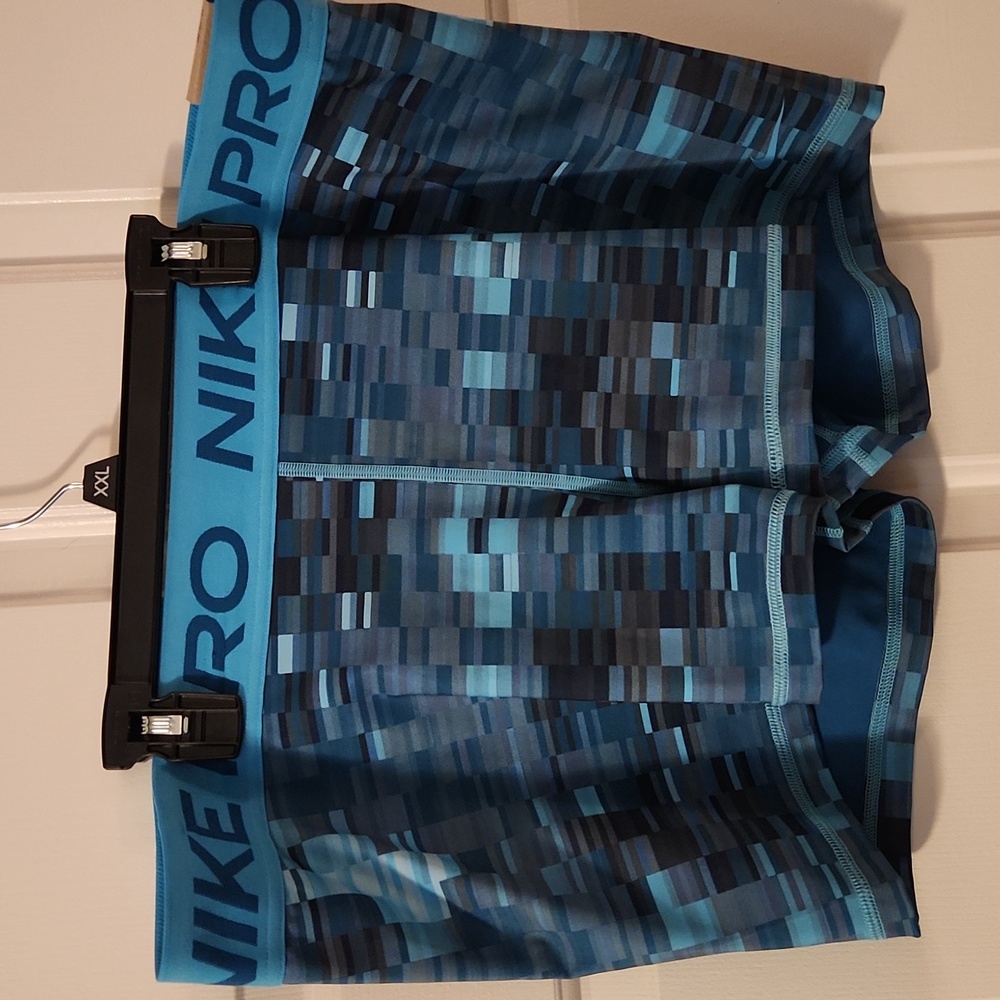NEW! NIKE PRO SHORTS, DRI-FIT, 3", XXL